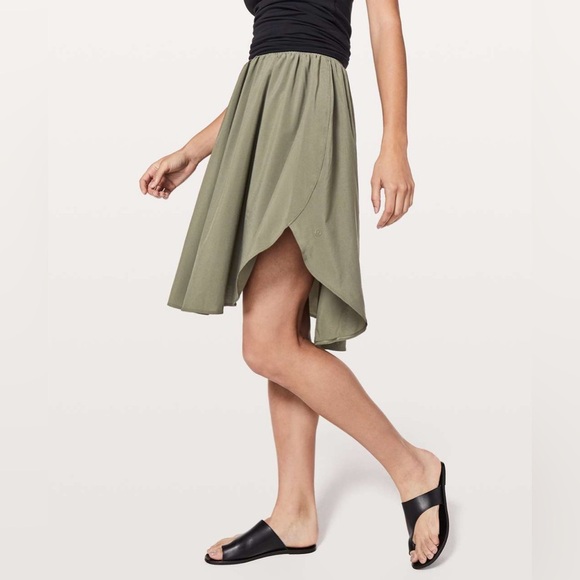 Lululemon The Everyday Skirt - Sage Green - Size 6 - Picture 1 of 12